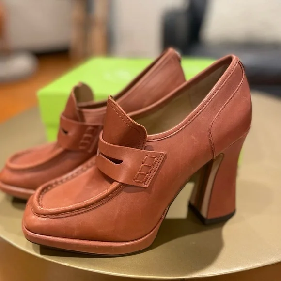 JEANETTE PLATFORM LOAFER, size 9, brown leather - Picture 3 of 7